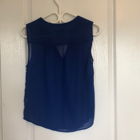 Banana Republic Mesh Top - Picture 2 of 4